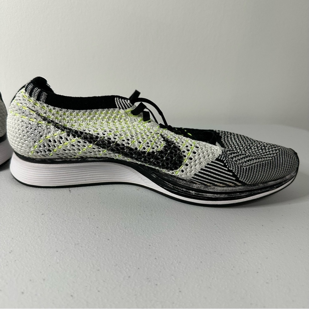 NIKE Flyknit Racer Men’s Running Shoe - Picture 8 of 11